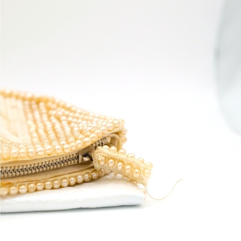 Vintage La Regale Beaded Pearl & Gold Art Deco Evening Clutch Parties & NYE - Picture 9 of 9
